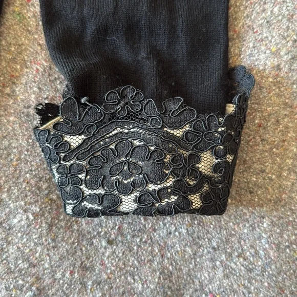 Alice + Olivia Black 100% Wool Sweater with Removable Lace Accents (Size S) - Picture 9 of 13